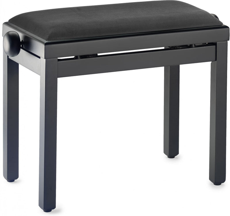 Benches / Stools