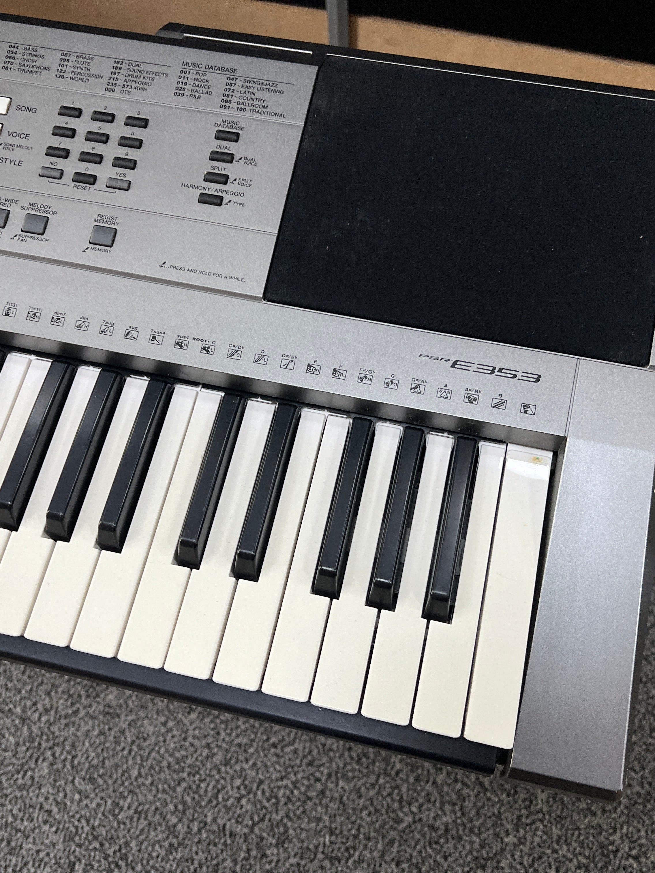USED Yamaha PSR-E353 digital touch responsive keyboard