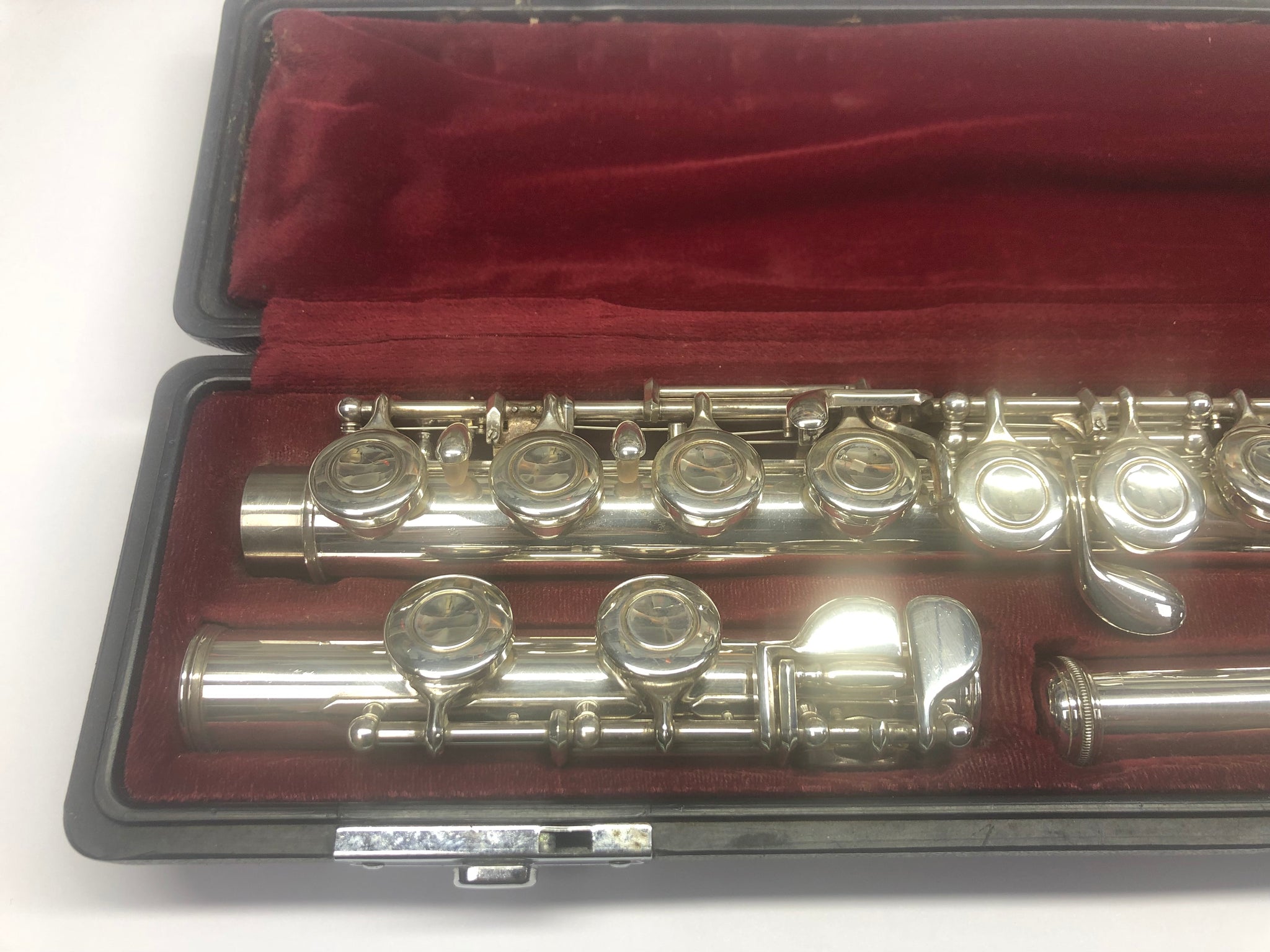 USED Yamaha YFL211S flute outfit - made in Japan – Becketts Music Ltd