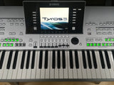 USED Yamaha Tyros 3 including stand and speaker system