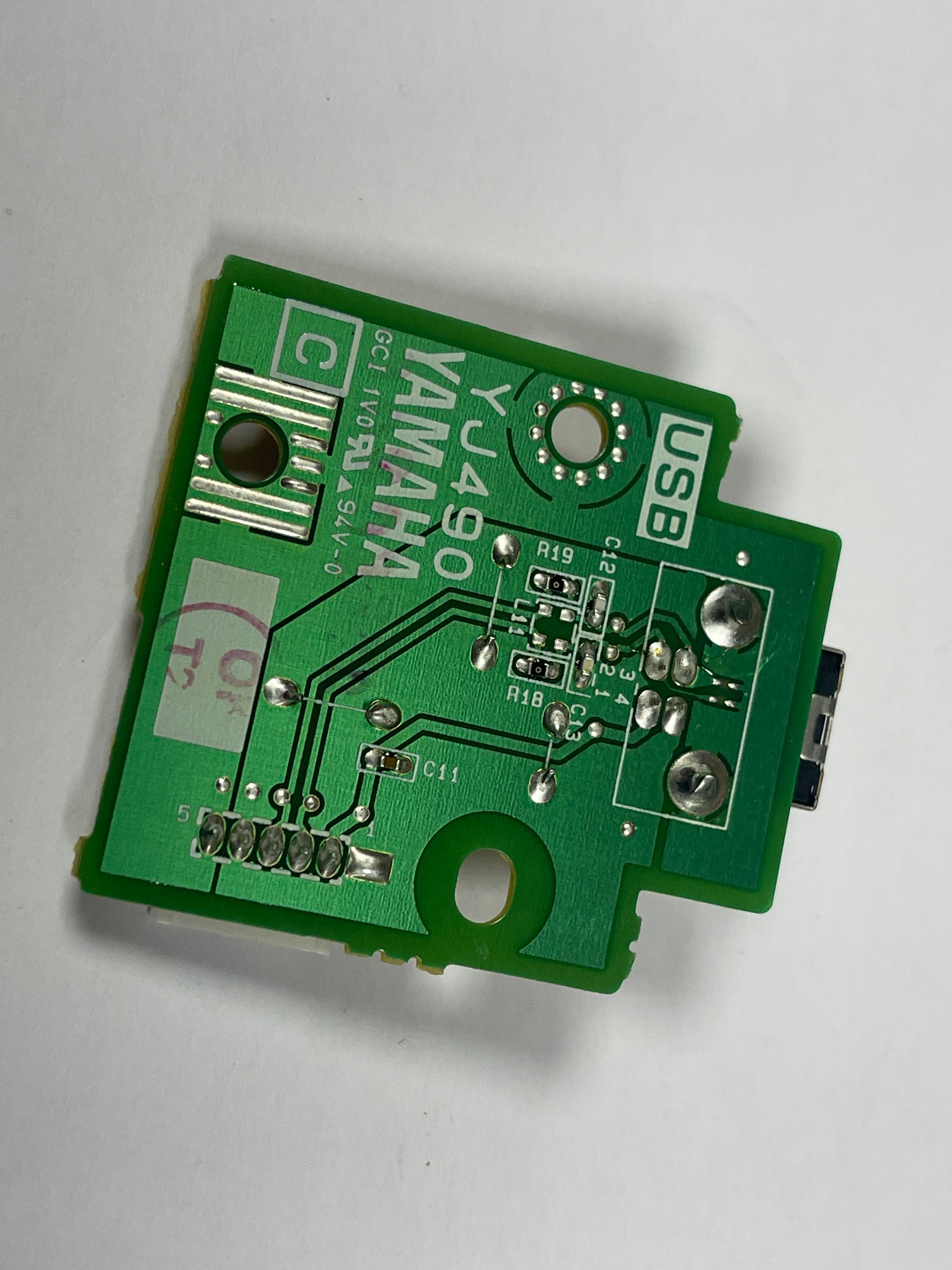 ZY538500 USB circuit board for YDP-S34B – Becketts Music Ltd