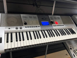 USED Yamaha PSR-E403 digital keyboard - touch responsive