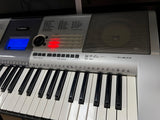 USED Yamaha PSR-E403 digital keyboard - touch responsive