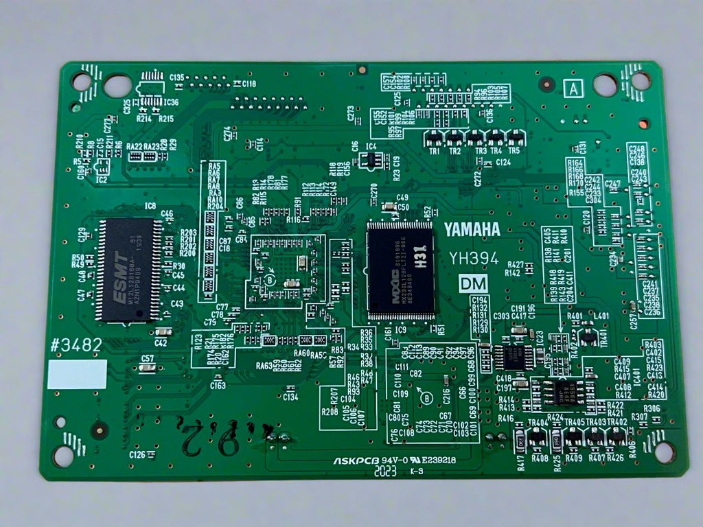 ZS373100 DM circuit board assembly for the Yamaha P-115 digital piano.