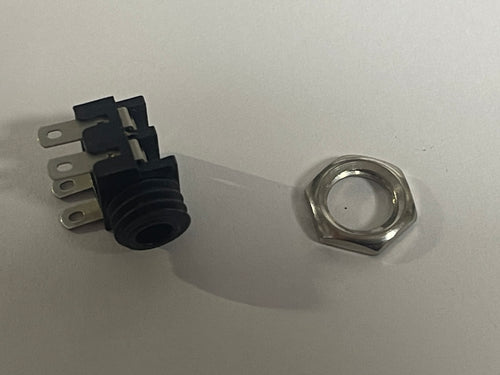 3.5mm mono chassis mounted socket  [4]