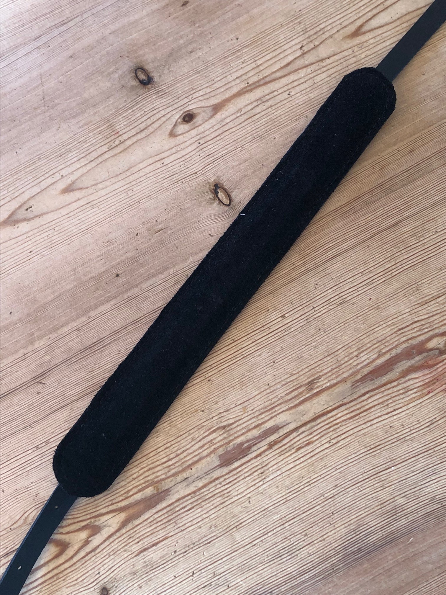 LG Black Embossed Leather Mandolin / Ukulele Strap - Padded Shoulder Pad