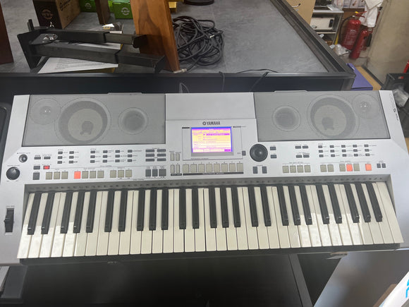 USED Yamaha PSR-S500 arranger workstation keyboard #4