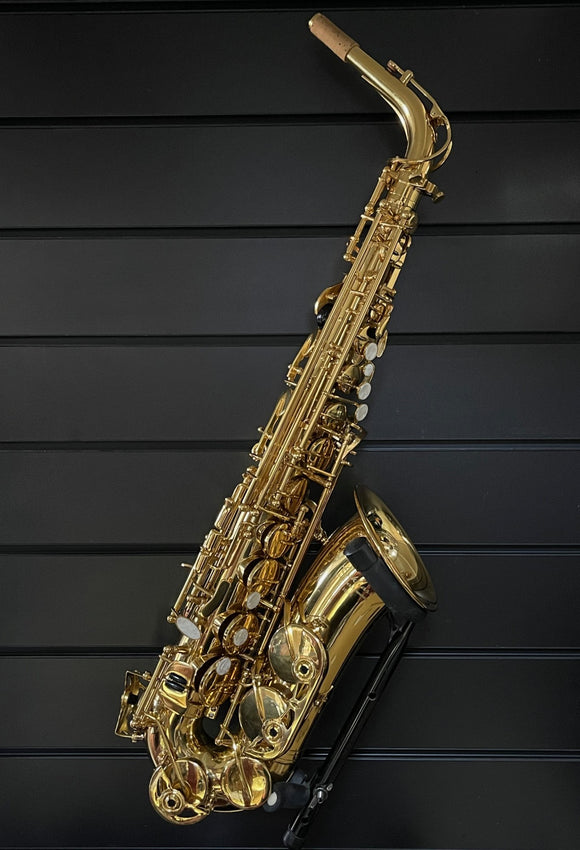 Ex Demo Elkhart 100AS Alto Saxophone Outfit