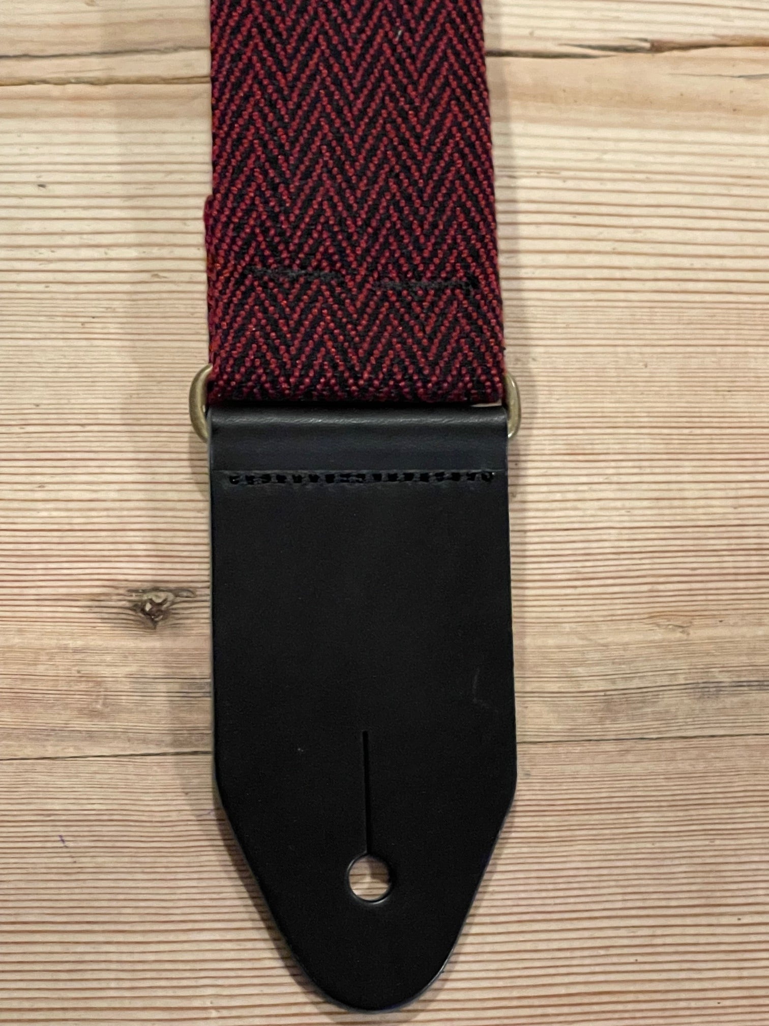 LG Vintage Red Tweed Guitar Strap