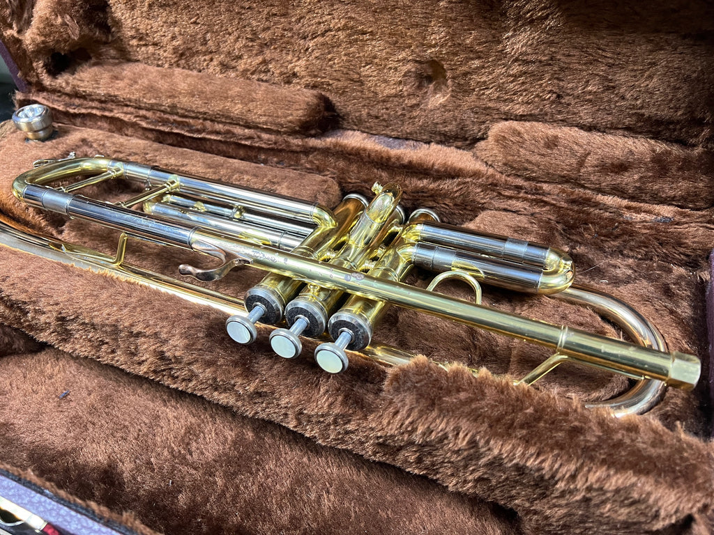 USED Arbiter trumpet outfit