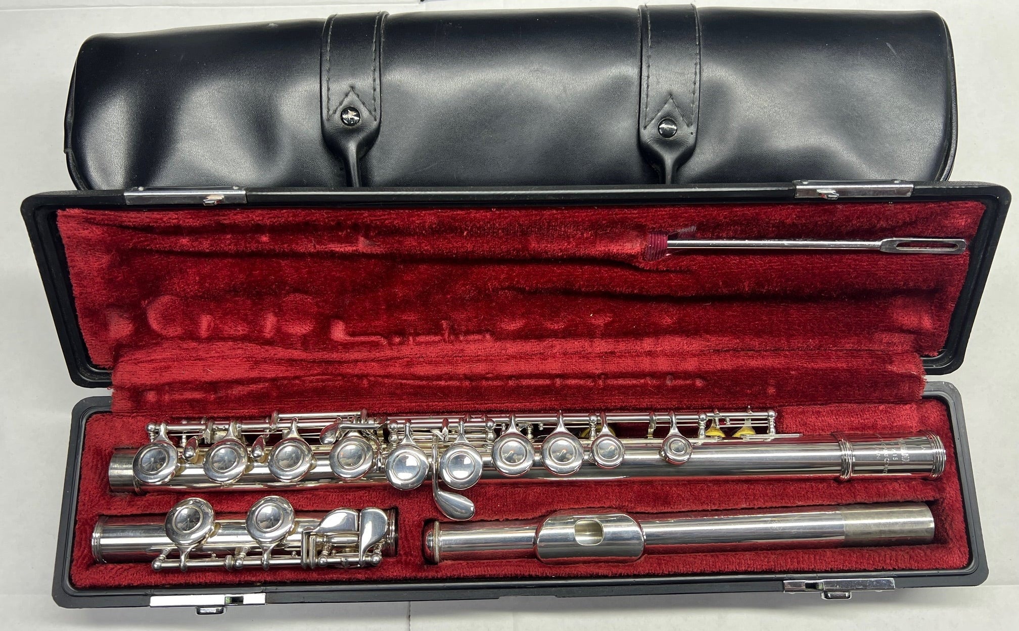 USED Yamaha YFL-211S silver plated flute outfit made in Japan