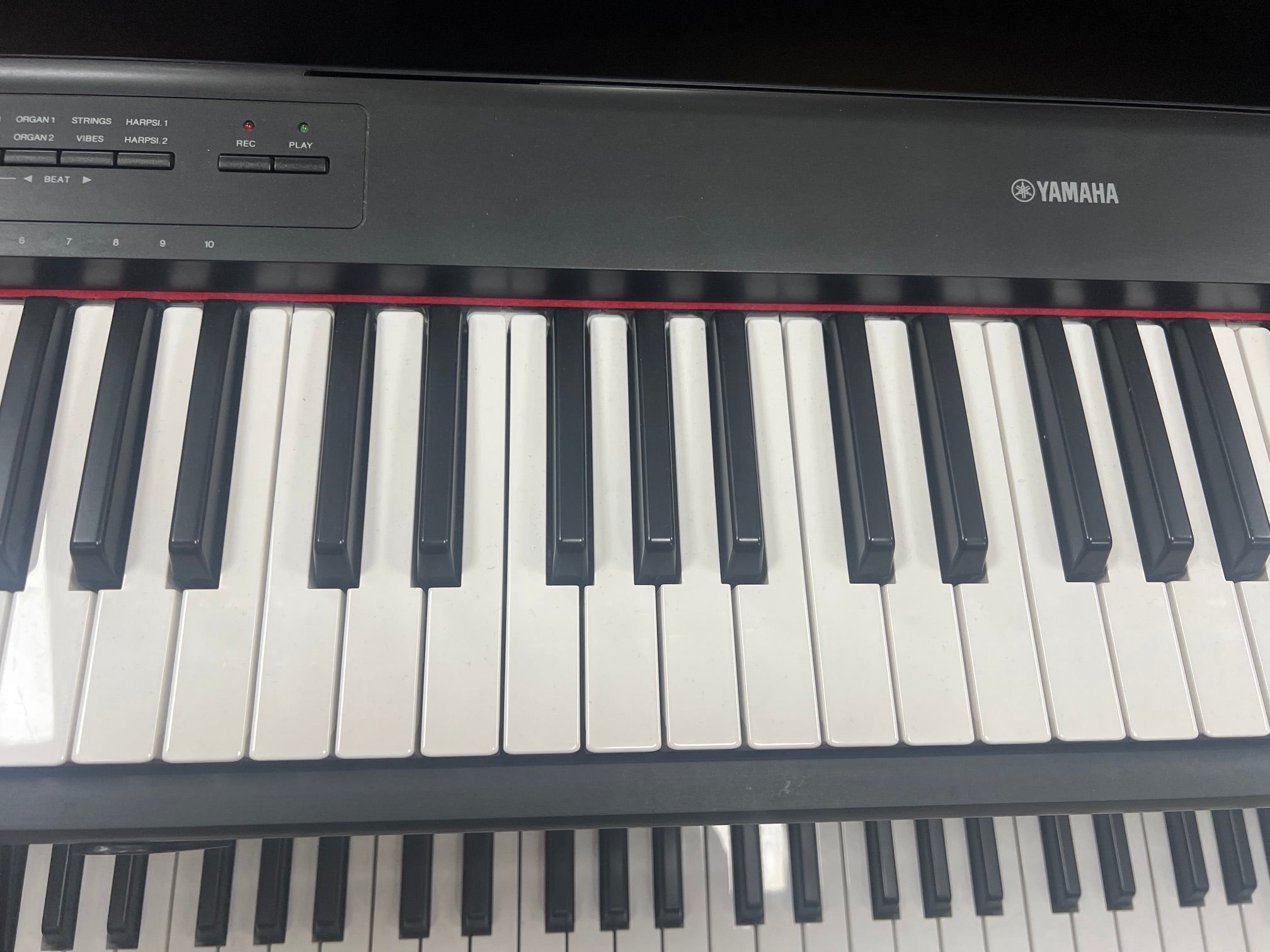 USED Yamaha Piaggero NP-12 NP12 Touch Sensitive Piano Keyboard - 61 Keys