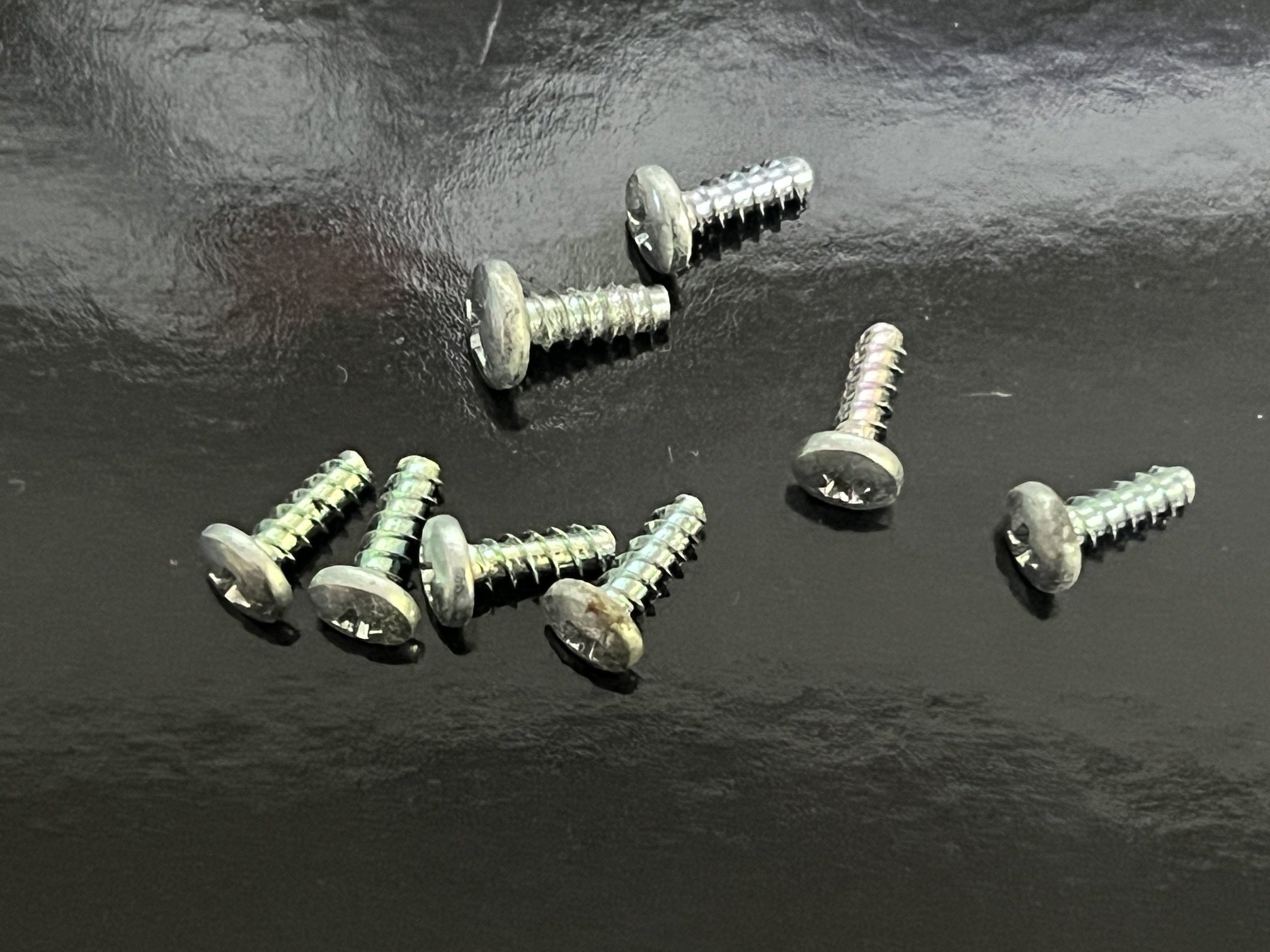 WF267300 Pack of 8 Bind Head Tapping Screw - P 2.6 x 8 MFZN2W3  [23]