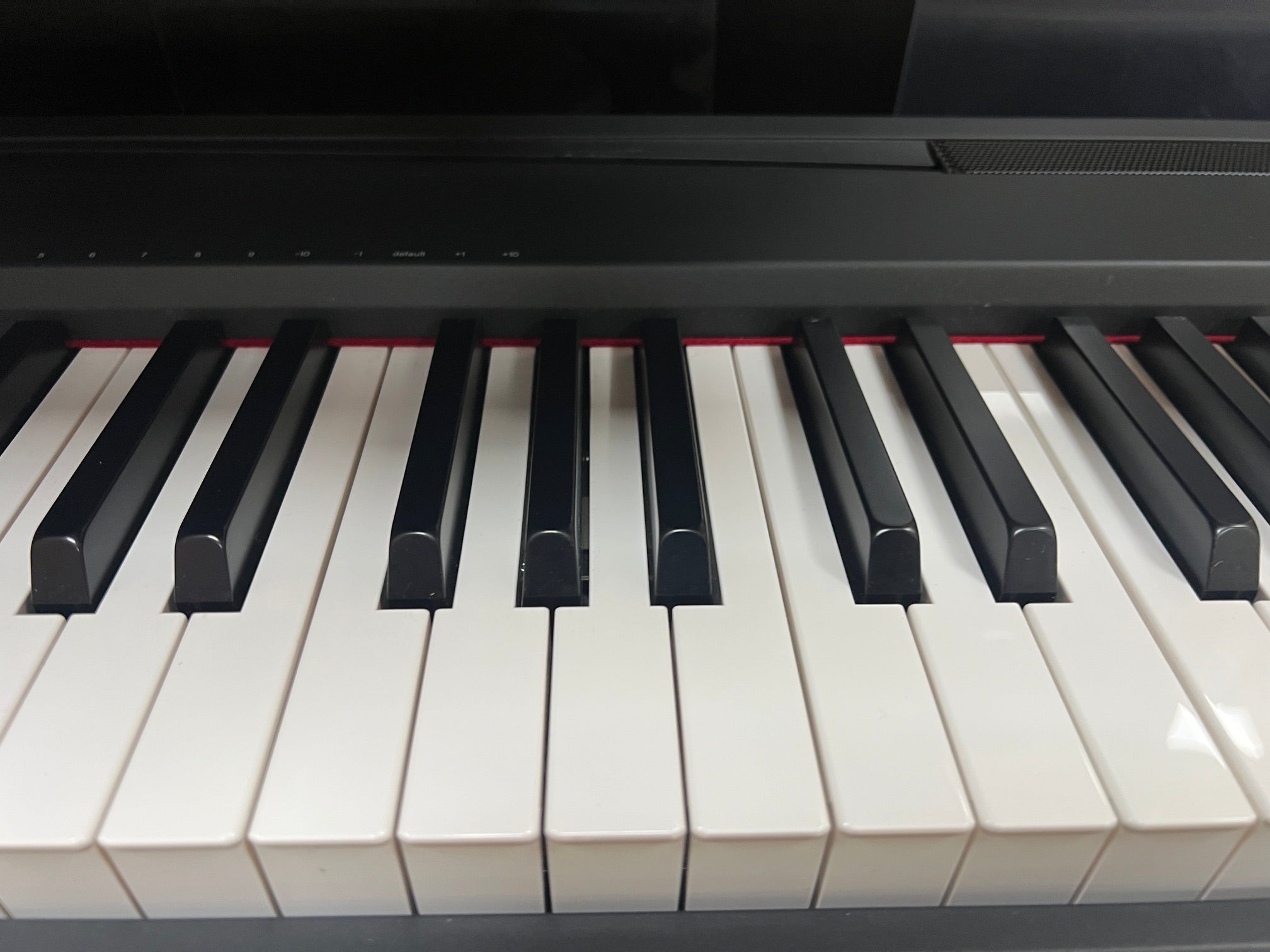 USED Yamaha P95 portable digital piano