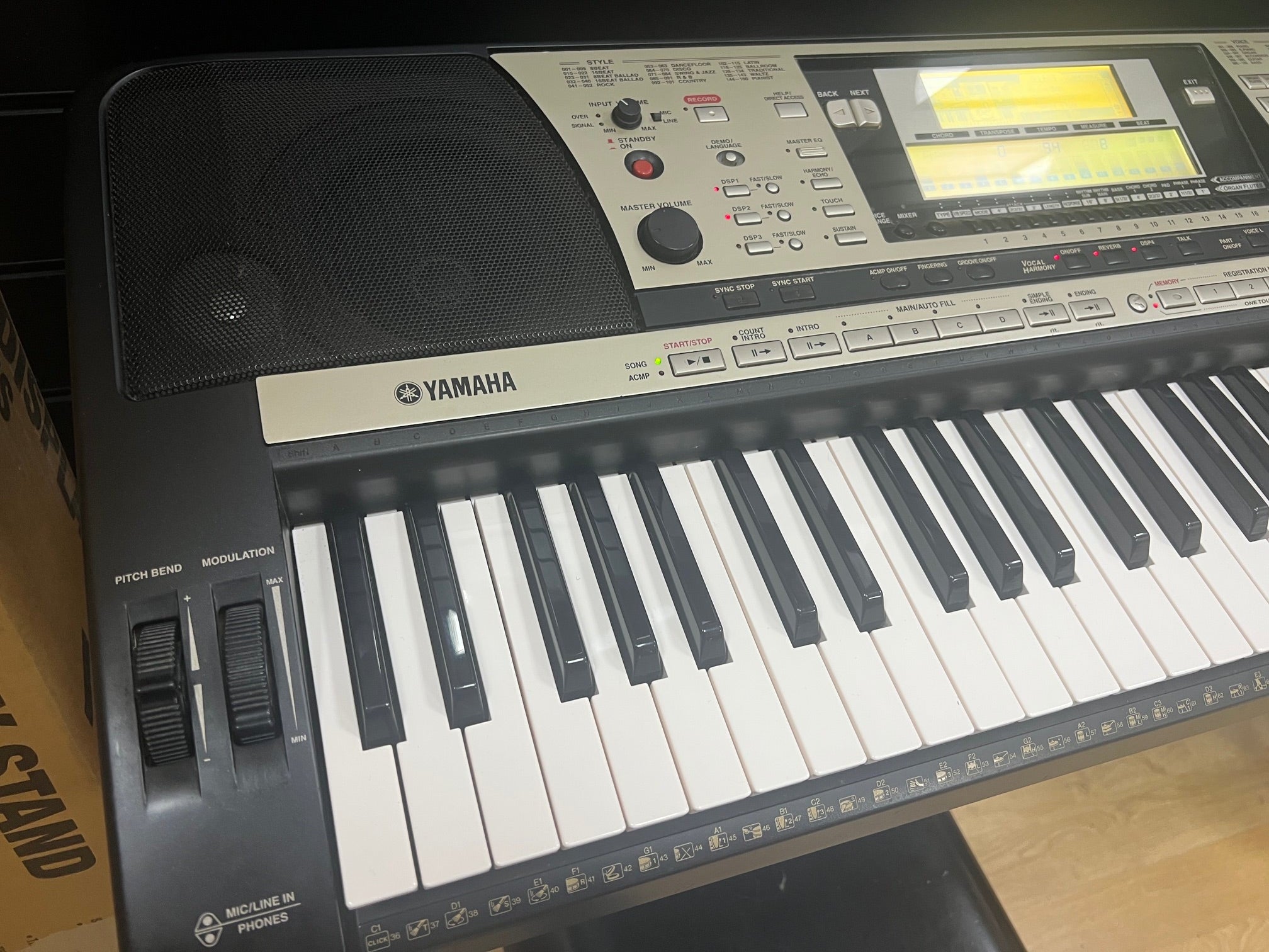 USED Yamaha PSR740 arranger keyboard