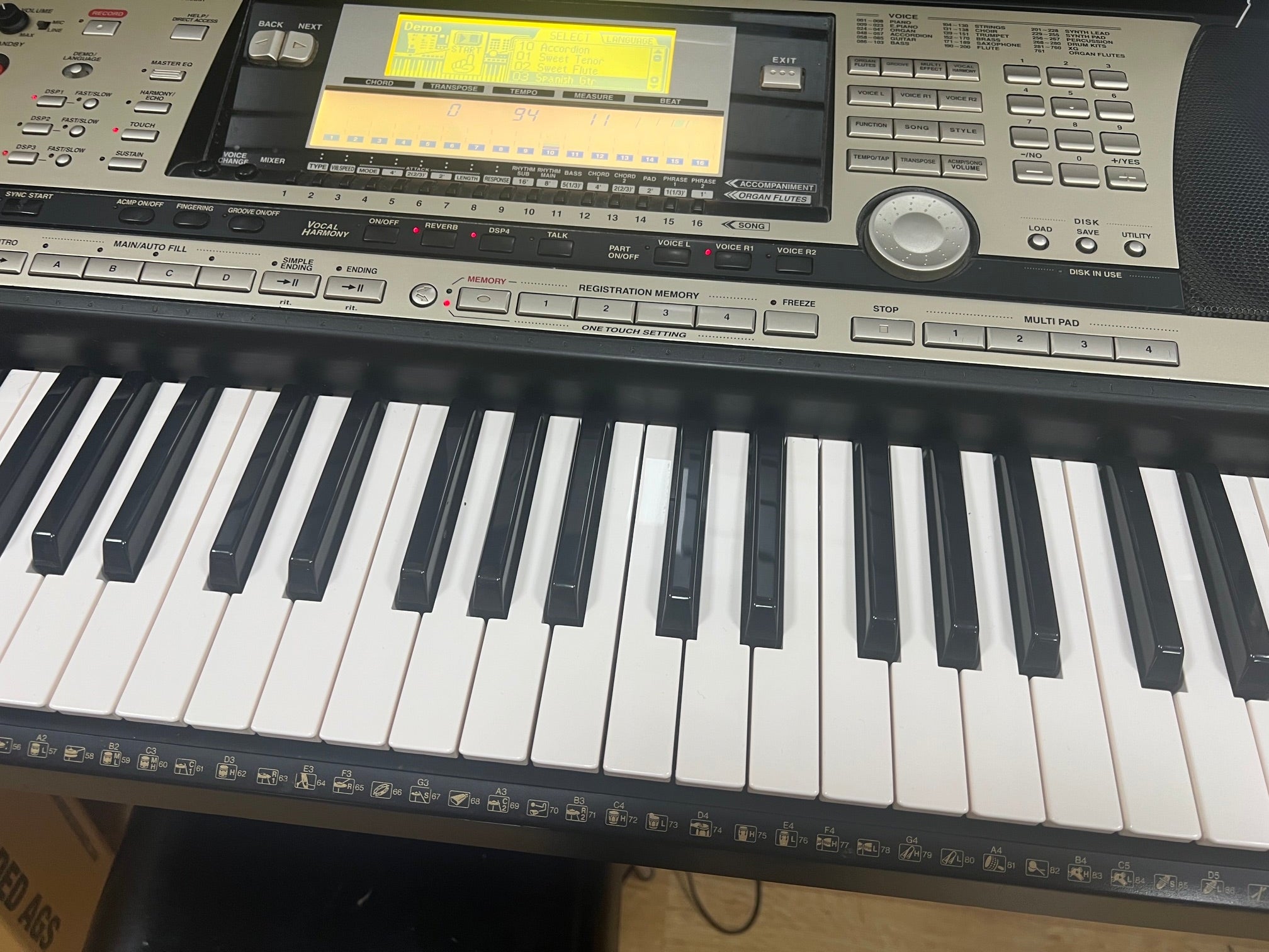USED Yamaha PSR740 arranger keyboard