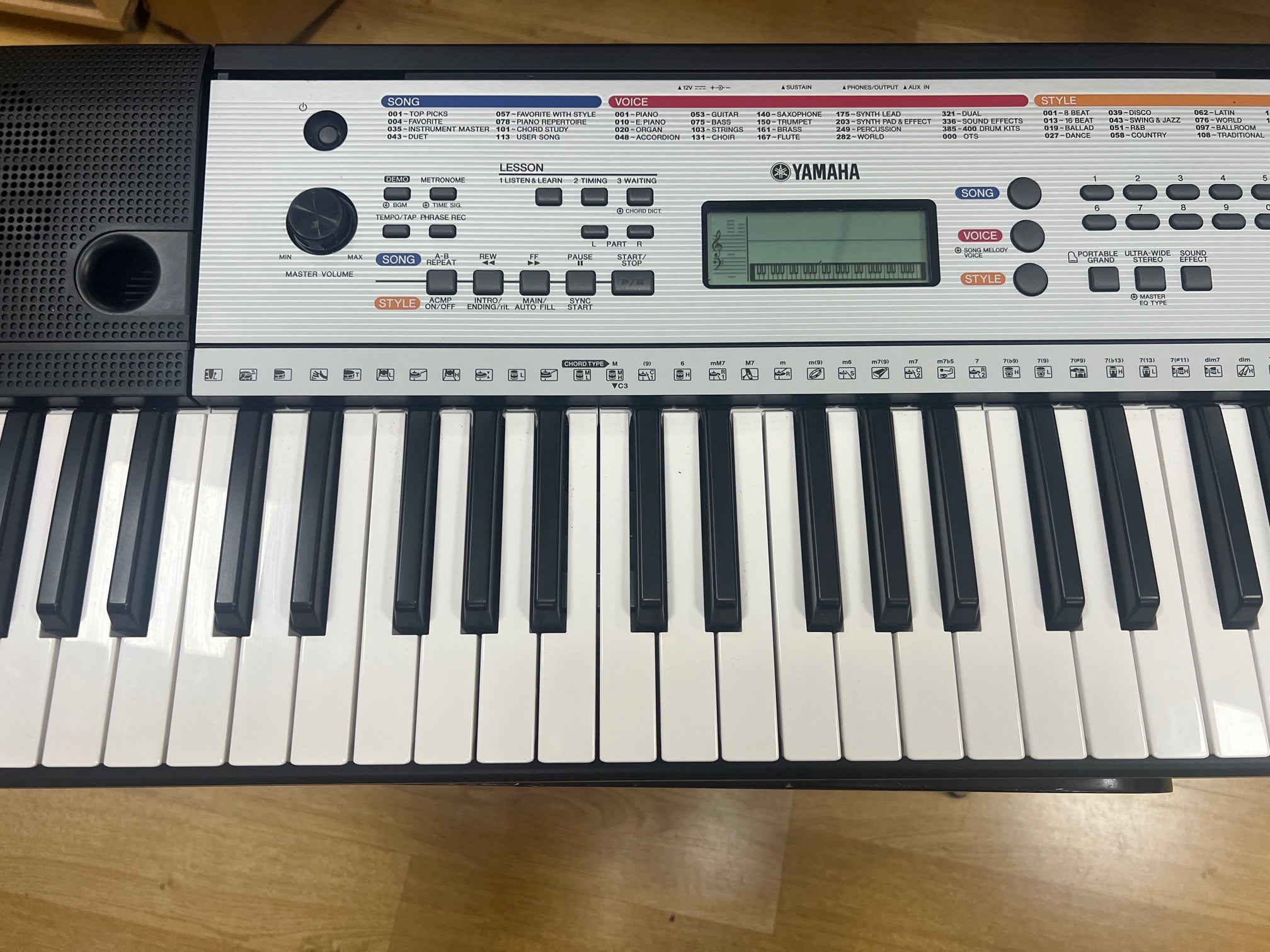 USED Yamaha YPT260 portable keyboard  [01905]