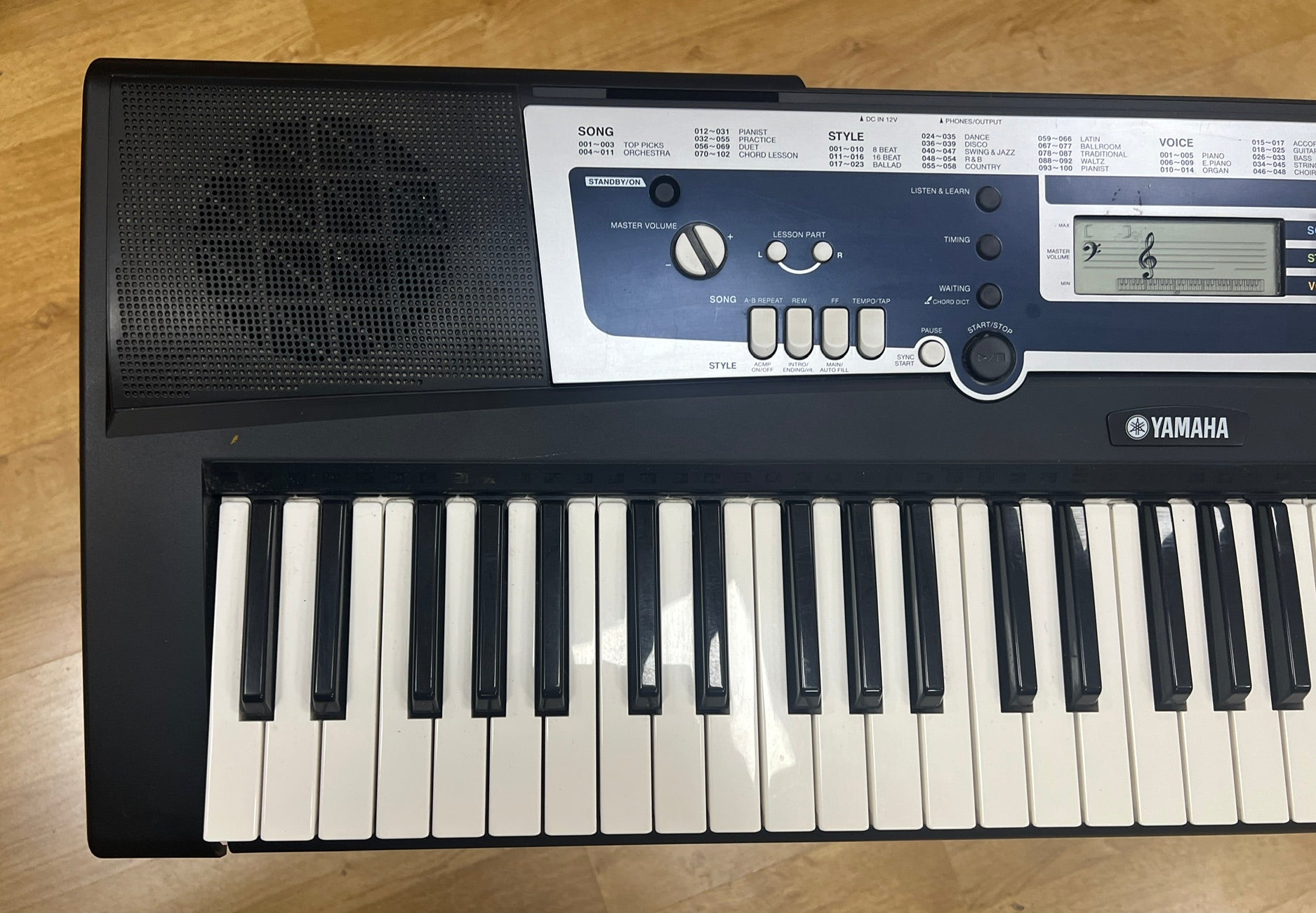 USED Yamaha YPT-210 portable keyboard