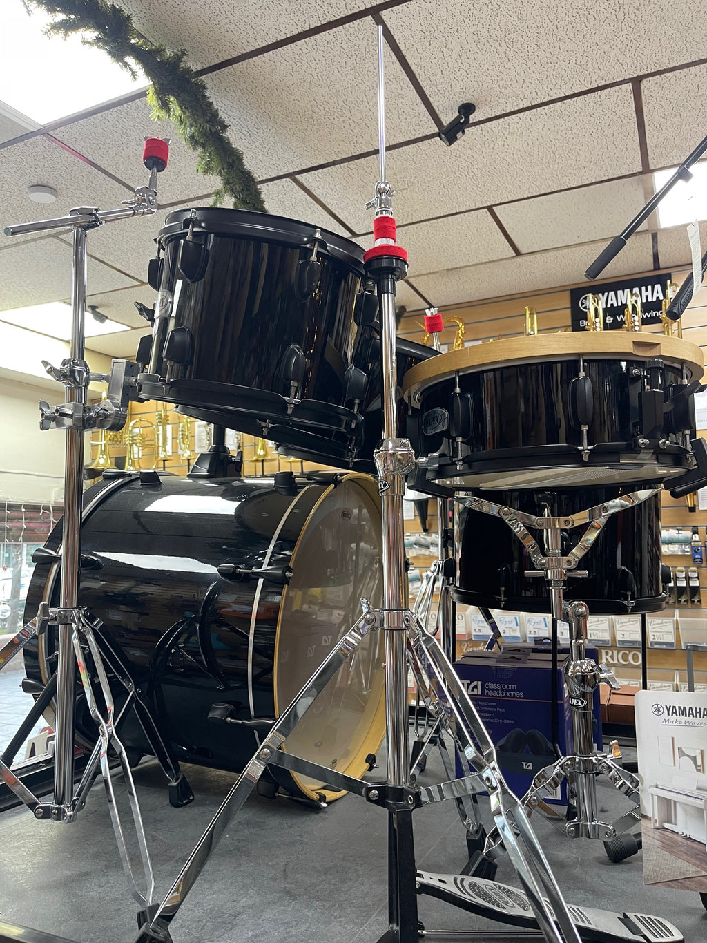 Used / 2nd Hand Mapex V Series Black Lacquer Drum Kit