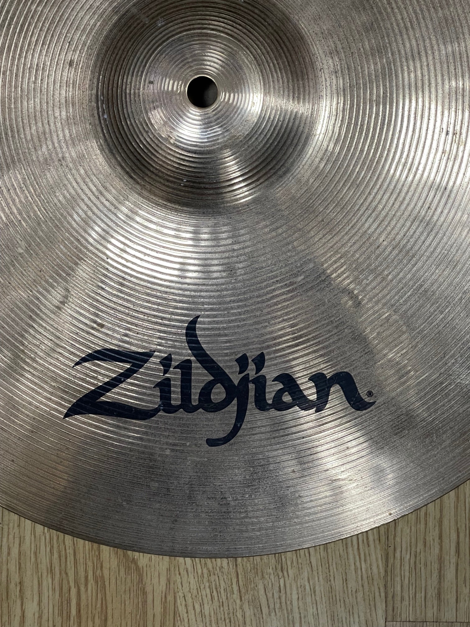Used / 2nd Hand Zildjian ZXT 16" Medium Thin Crash Cymbal