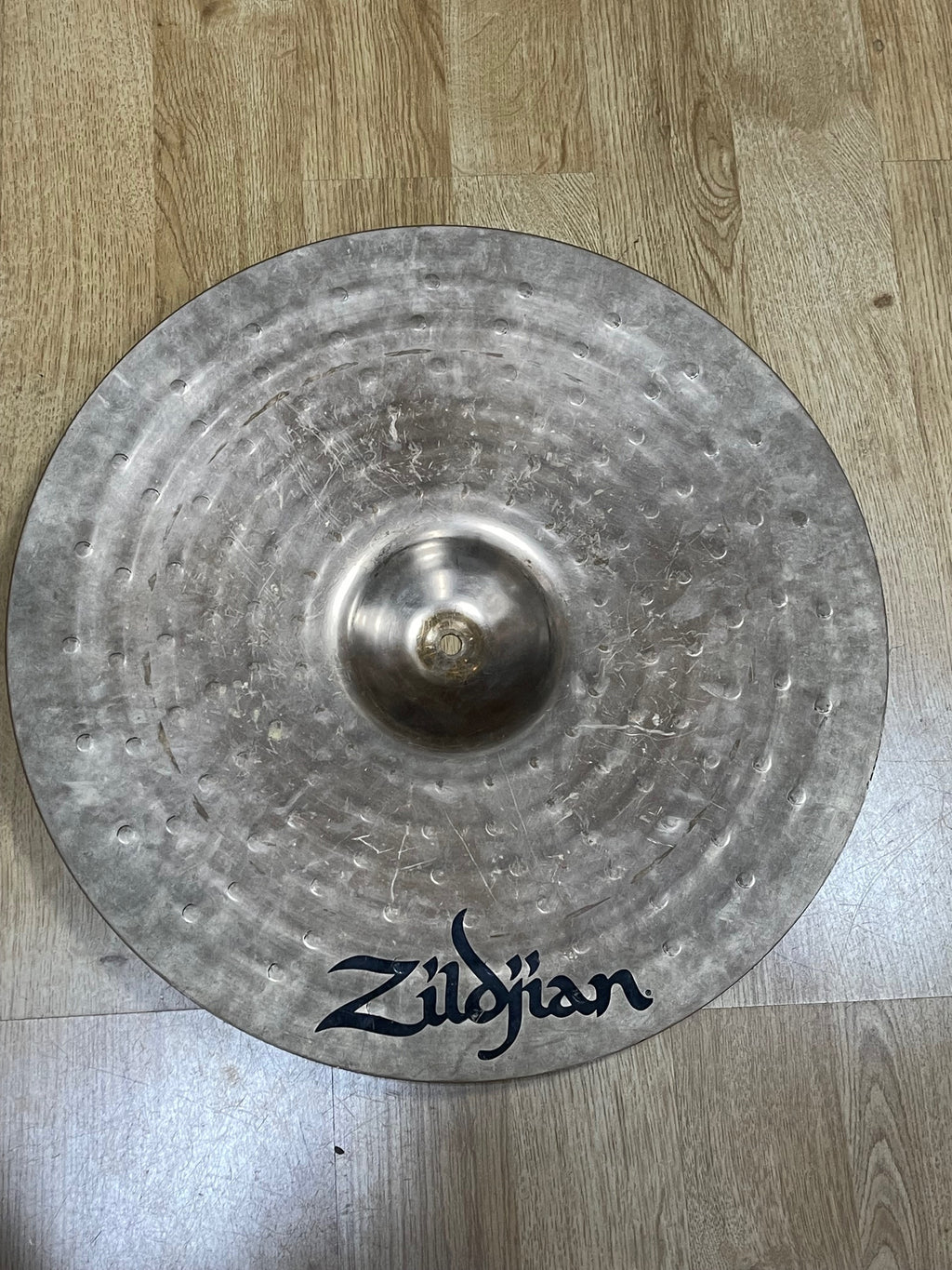 Used / 2nd Hand Zildjian ZBT 20" Ride Cymbal