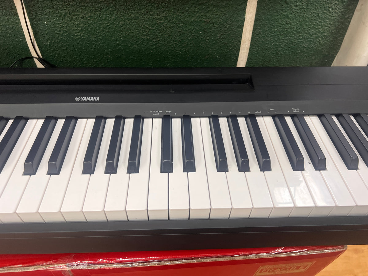 USED Yamaha P145 digital piano