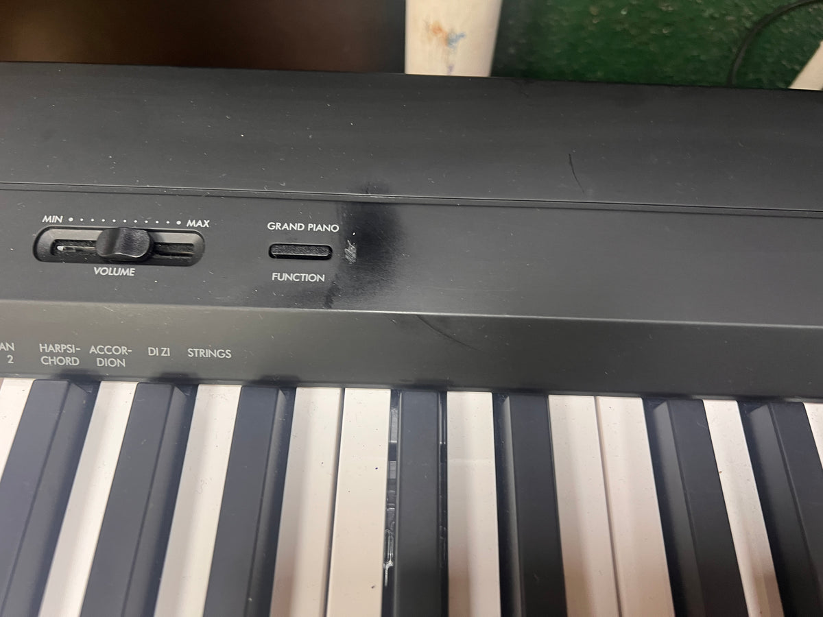 USED Yamaha P145 digital piano