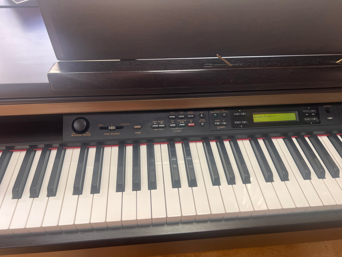 USED Yamaha Clavinova digital piano CLP170