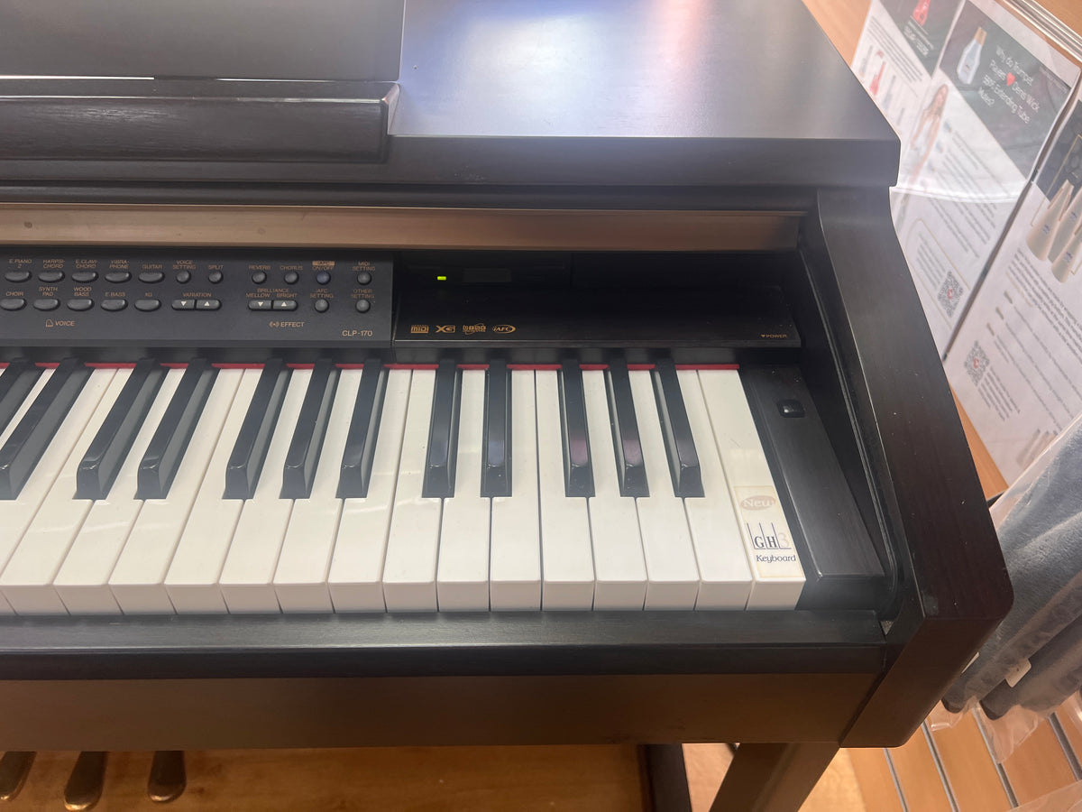 USED Yamaha Clavinova digital piano CLP170