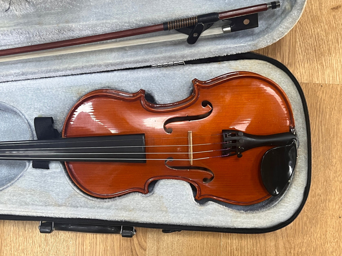 USED Primavera 1/4 size violin outfit
