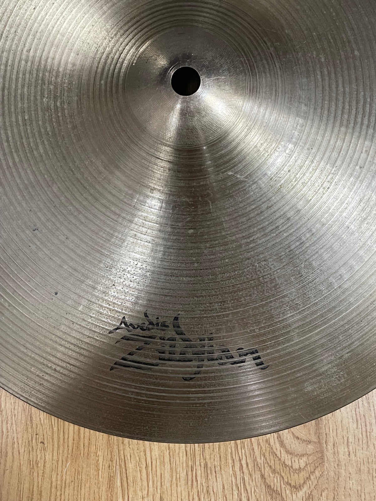 Used / 2nd Hand Zildjian Avedis 13" Hi hats