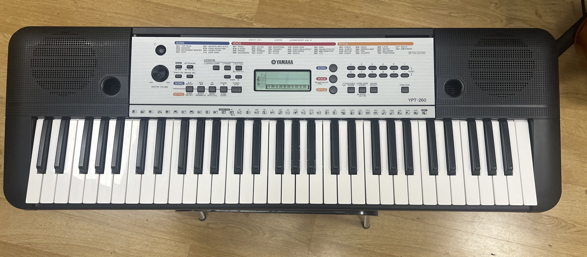 USED Yamaha YPT260 portable keyboard  [01905]