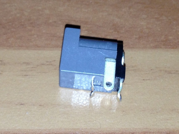VC664500  HEC2305-01-920 power jack socket