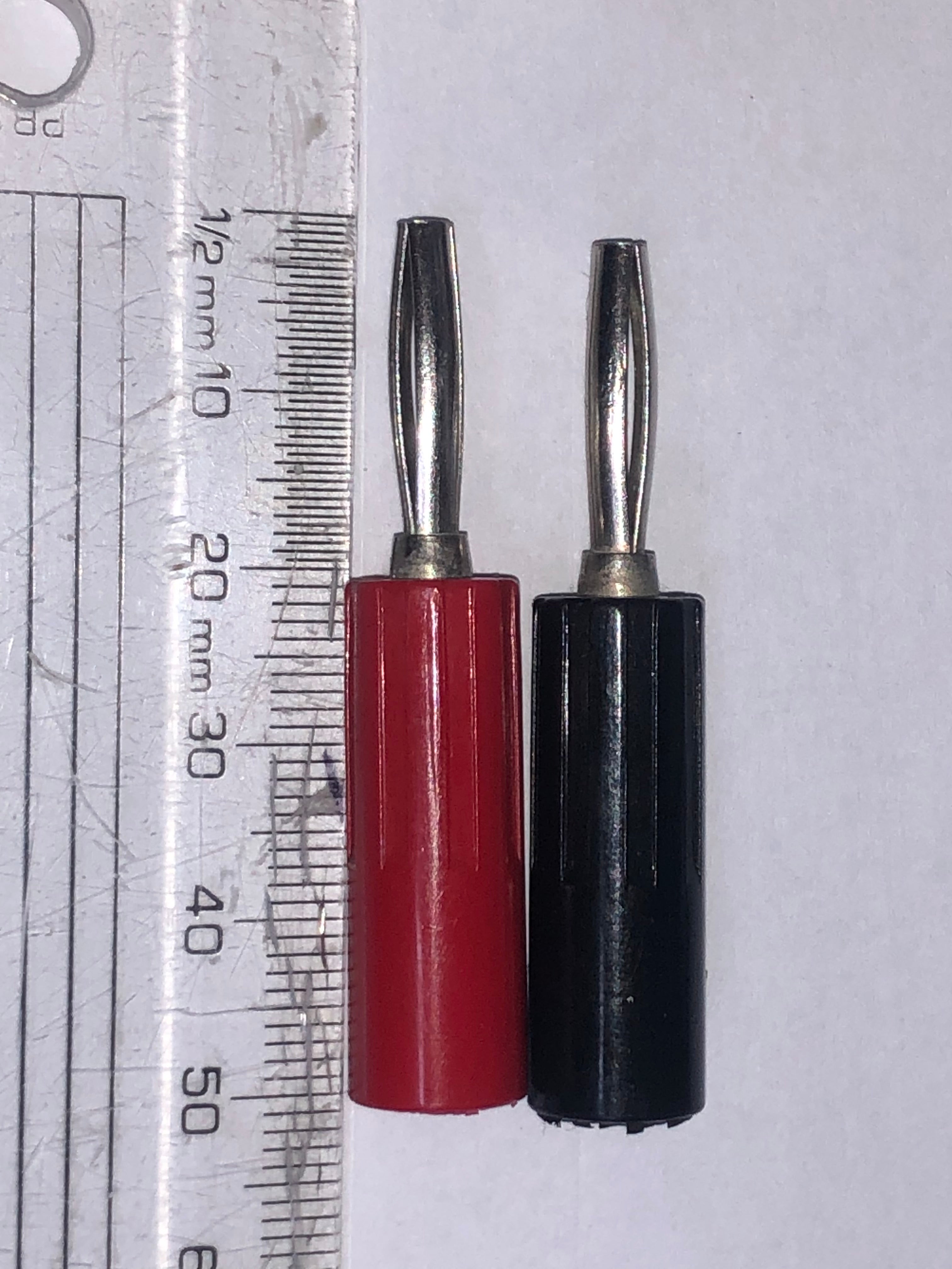 Pair bananna speaker plugs