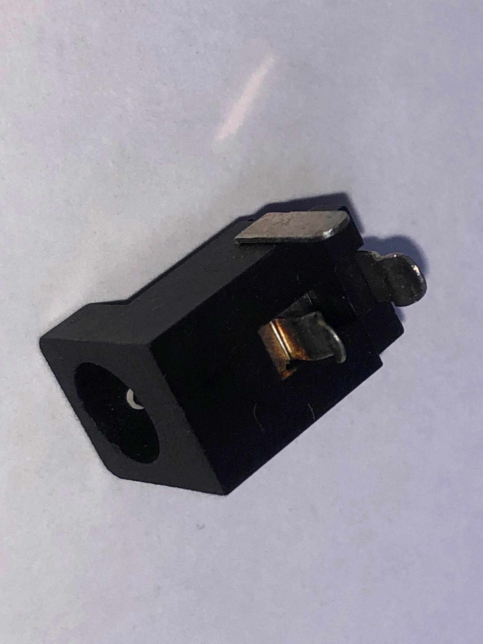 HEC-0470-01-630 DC JACK for Korg SP250 digital piano – Becketts