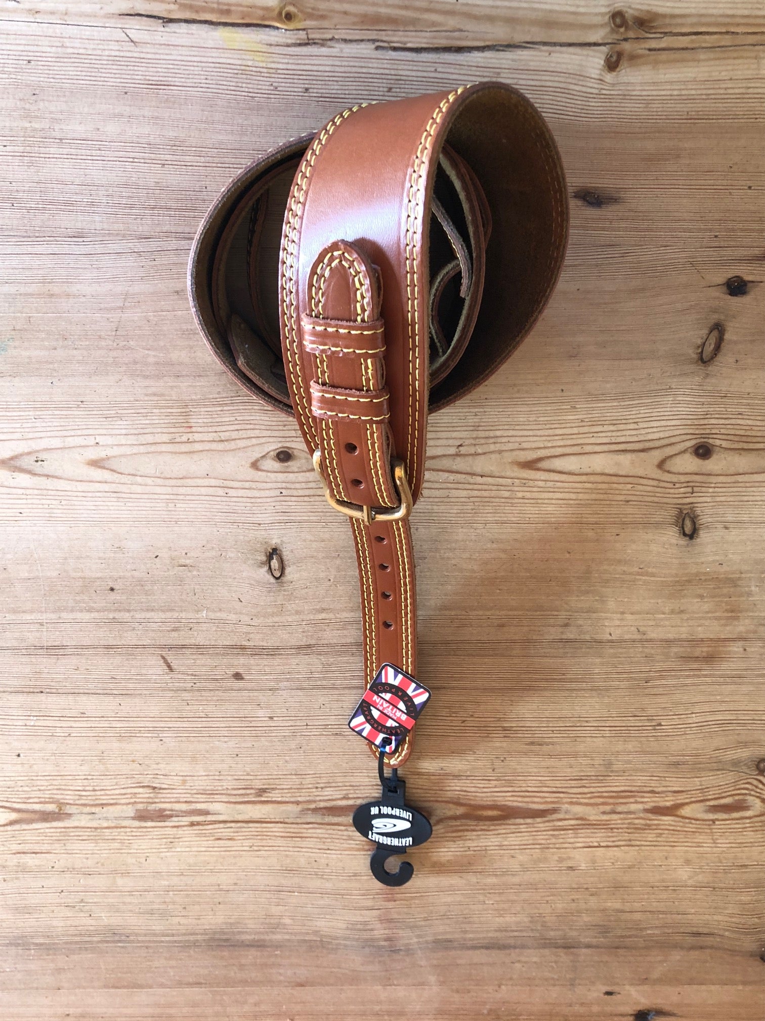 LG Deluxe F.A.B Tan Leather DM Guitar Strap