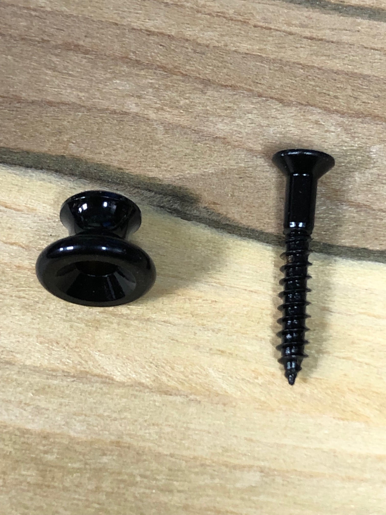 Gotoh EP-B1-B Standard / Small Rounded Black End Pin + Screw