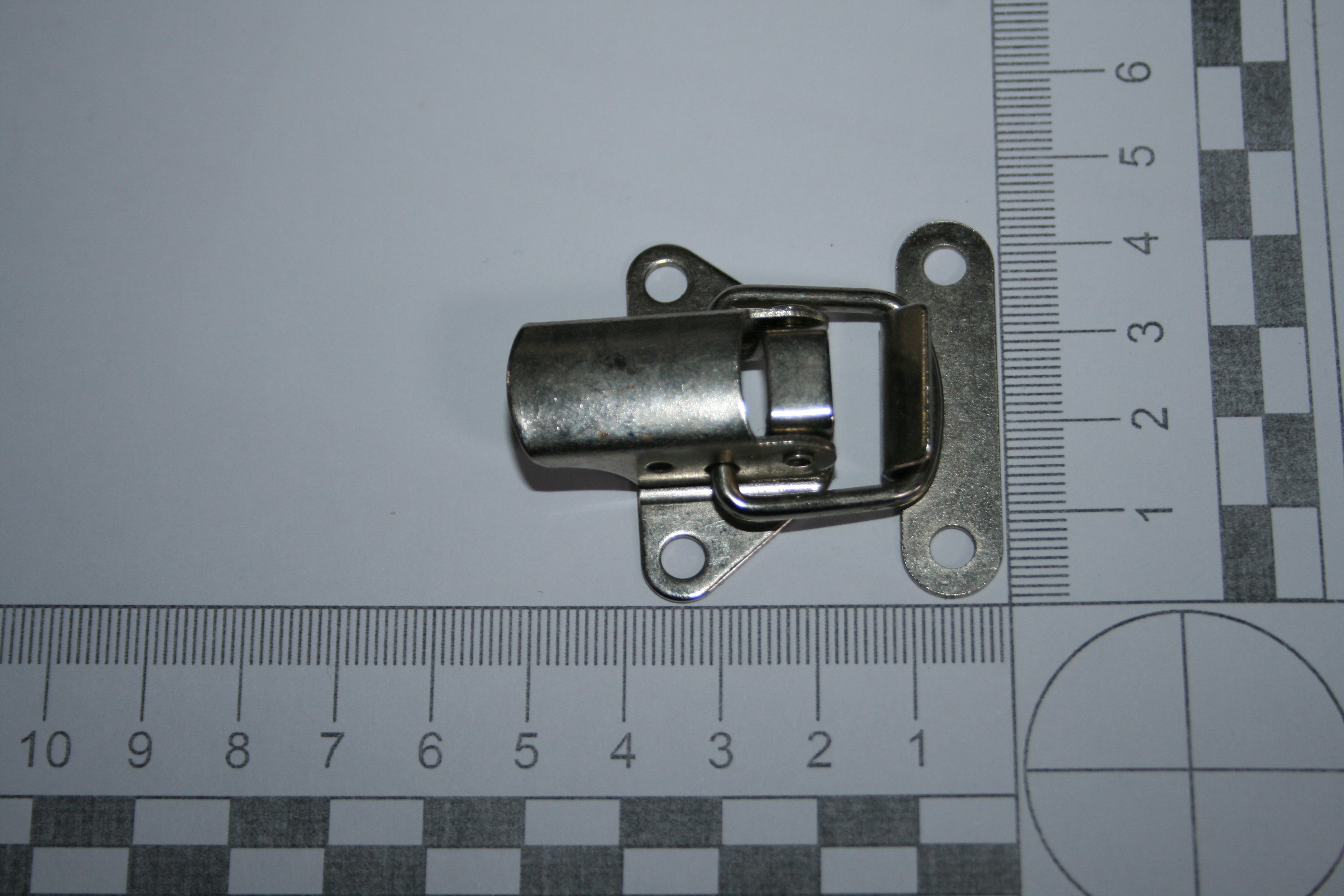 Small case up / over latch nickel (OLD STOCK)