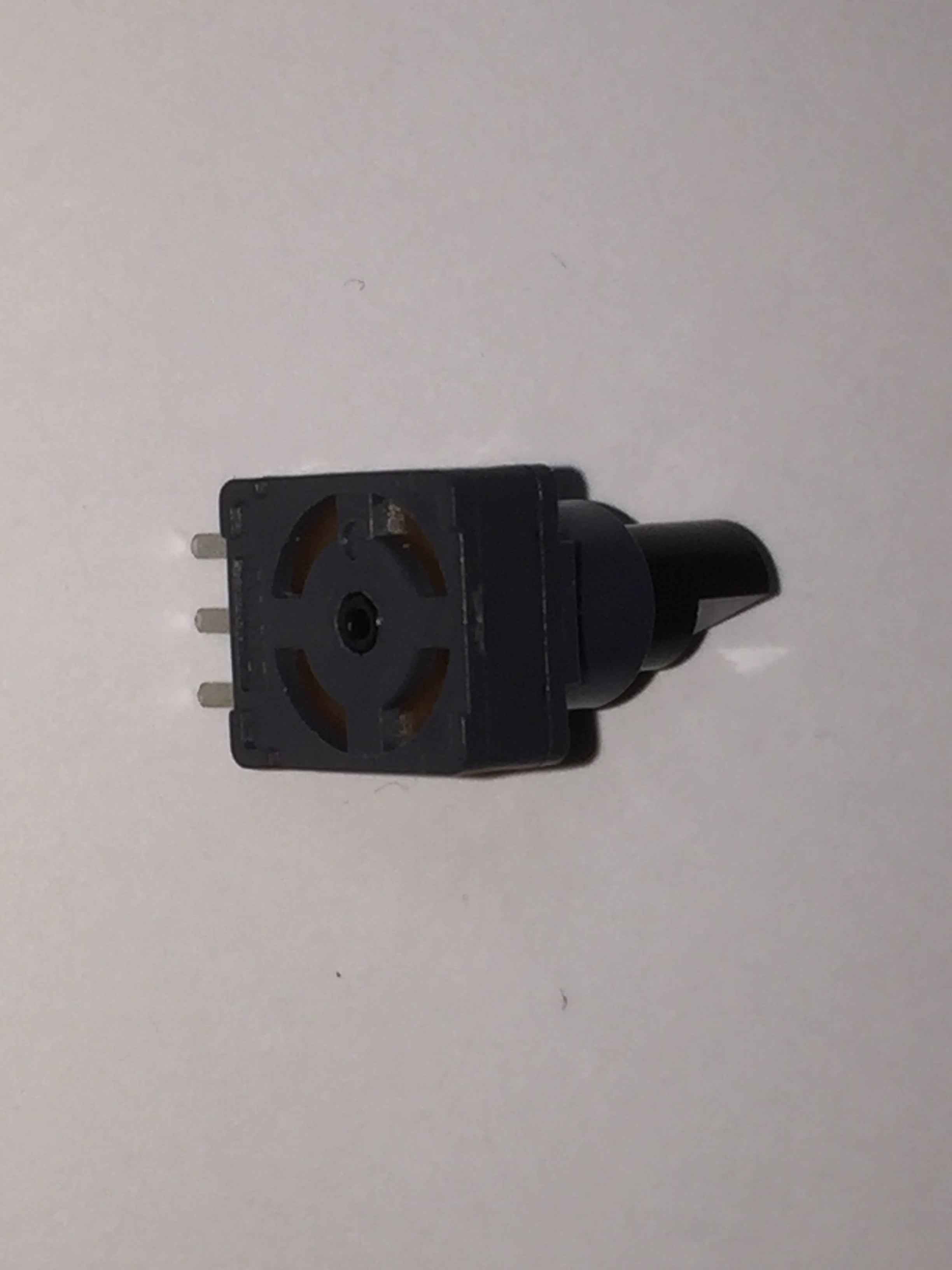 WN154401 variable resistor / potentiometer for R01 Clavinova pedal unit  [27]