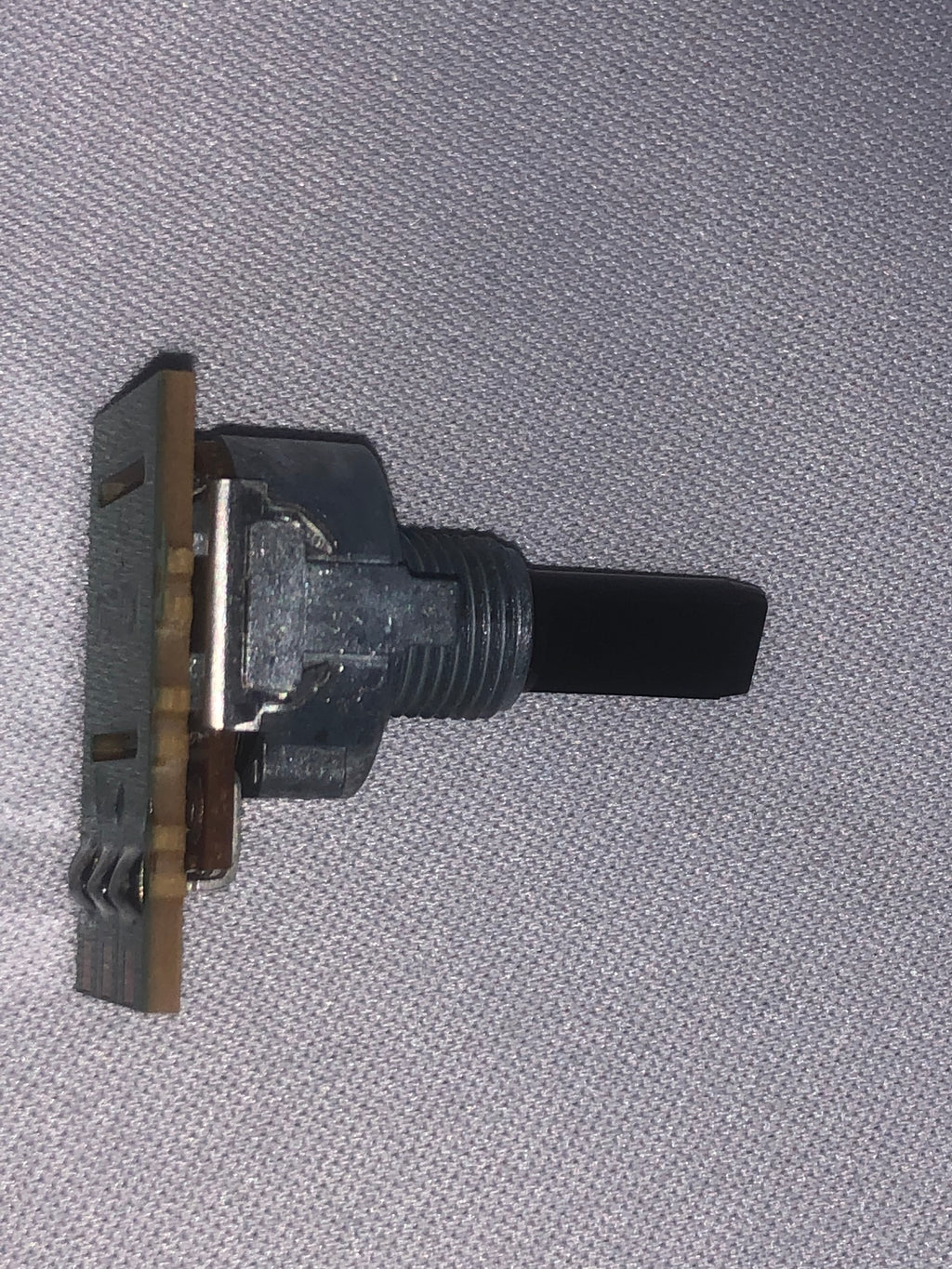 WB970510 circuit board with potentiometer for Clavinova sustain pedal [21]