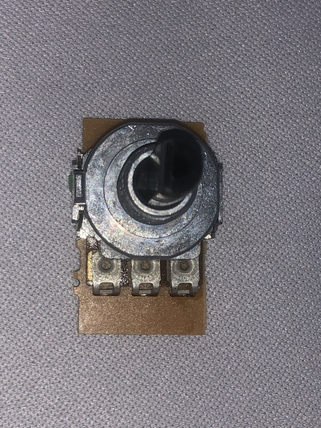 WB970510 circuit board with potentiometer for Clavinova sustain pedal [21]